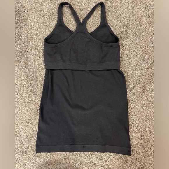 Lululemon Tank Top - Size 8 - Picture 4 of 5